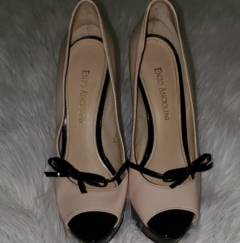 Enzo❣ Angiolini Easavoye peep toe heels